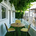 Apartahotel Taksim Neo Pera 4*