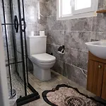 Taksim Neo Pera Apartahotel 4*