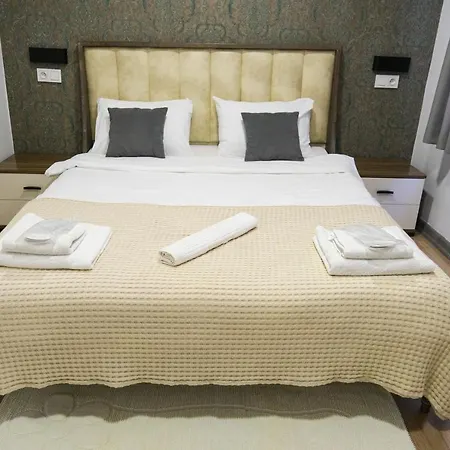 Taksim Neo Pera 4*