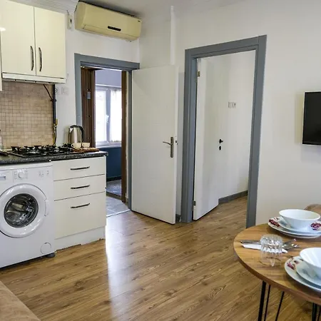 Taksim Neo Pera 4*