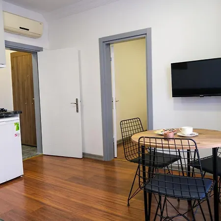 Taksim Neo Pera Aparthotel 4*