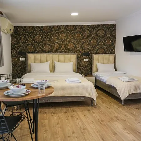Taksim Neo Pera 4*