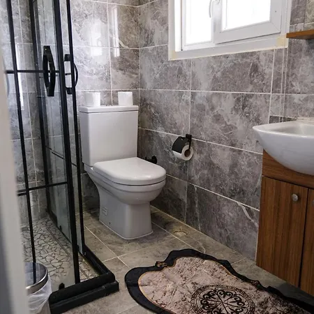 Taksim Neo Pera Aparthotel 4*