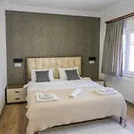 Taksim Neo Pera Aparthotel 4*